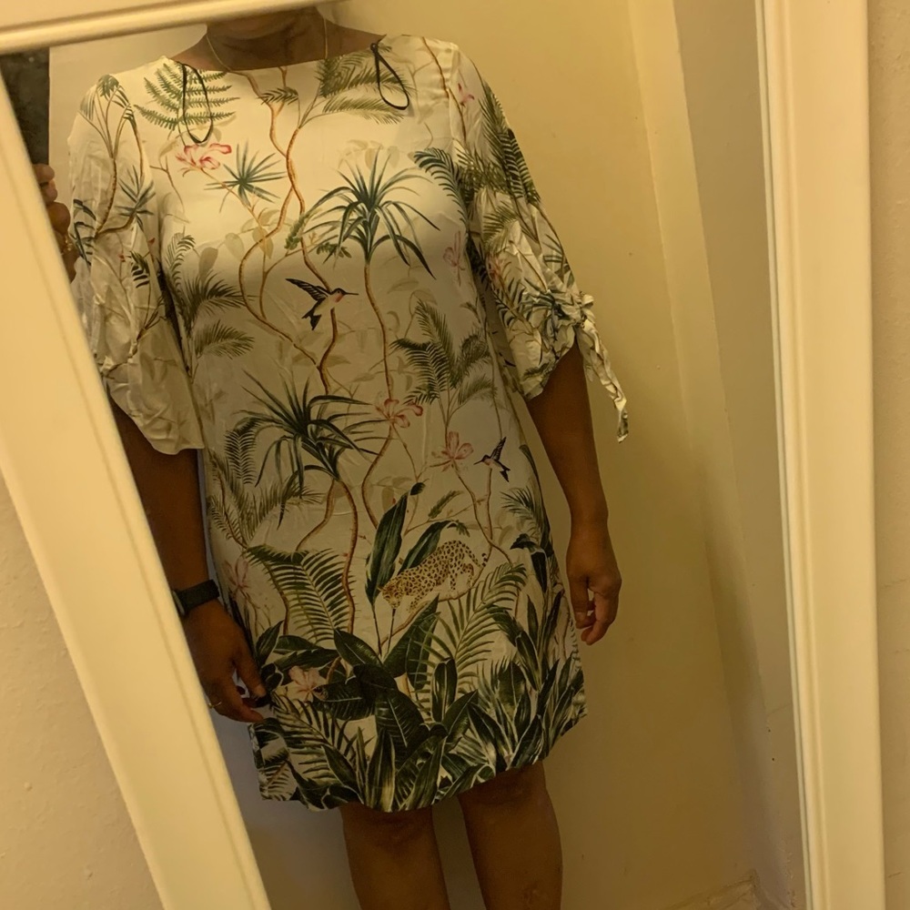 Floral shift dress